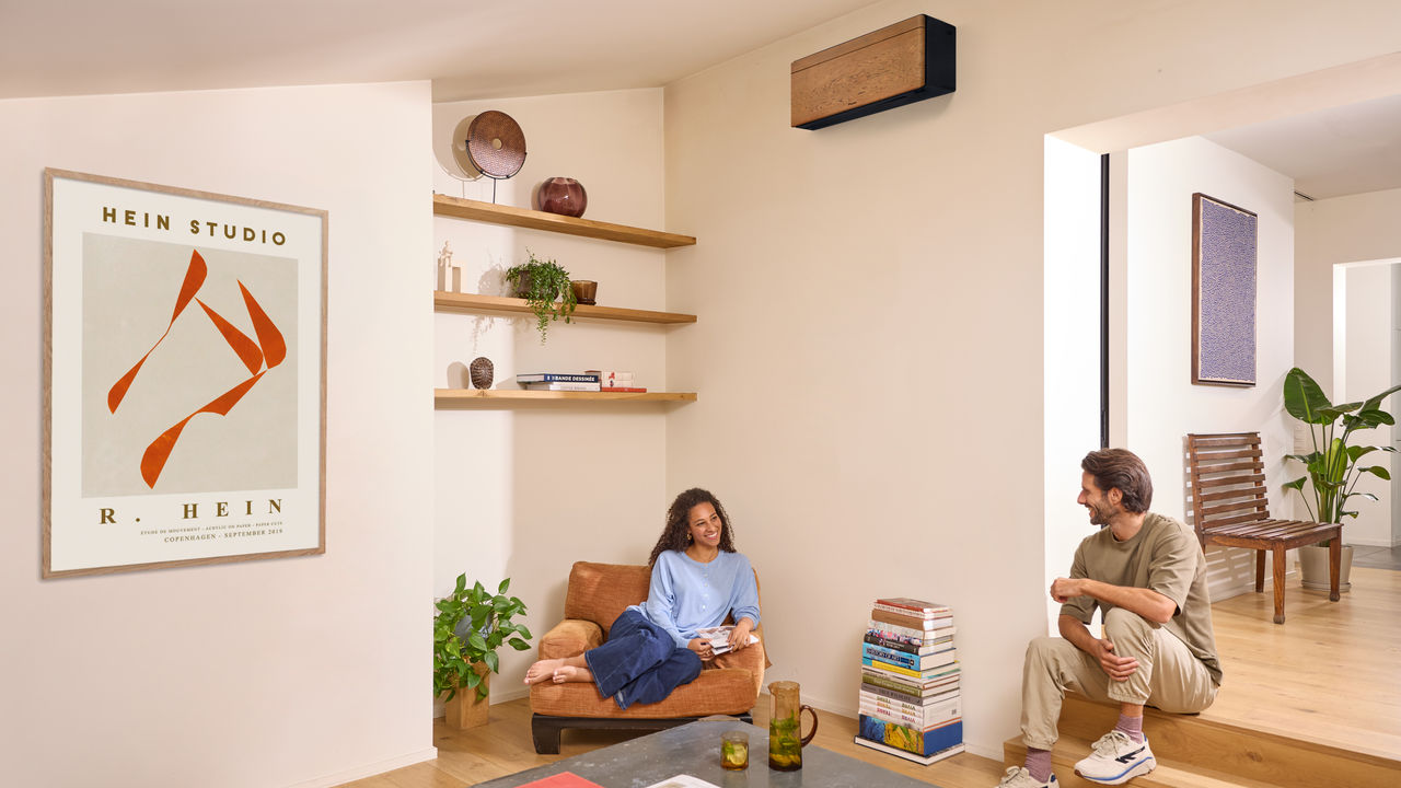 Daikin Stylish design airco in modern interieur met houtafwerking